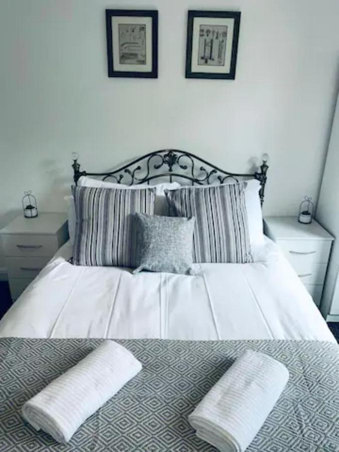 Comfortable Town House In Coventry City Centre Villa Dış mekan fotoğraf
