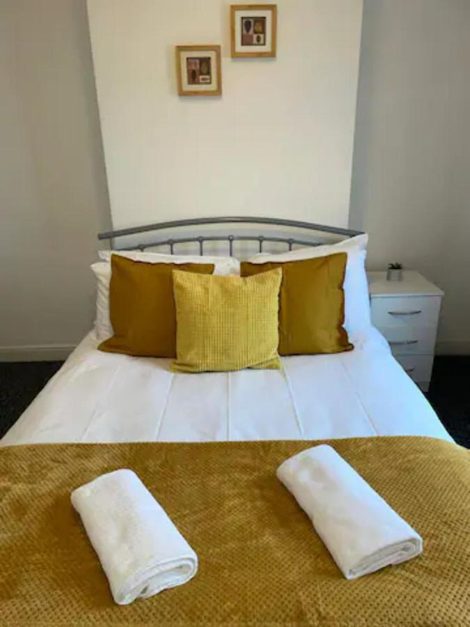 Comfortable Town House In Coventry City Centre Villa Dış mekan fotoğraf