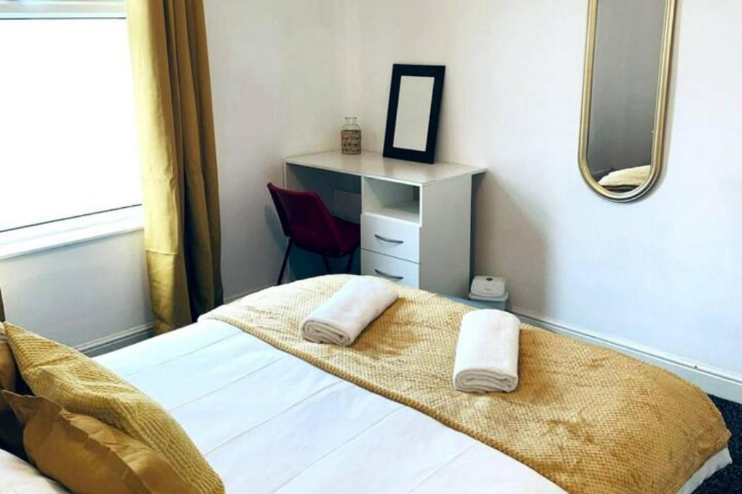 Comfortable Town House In Coventry City Centre Villa Dış mekan fotoğraf