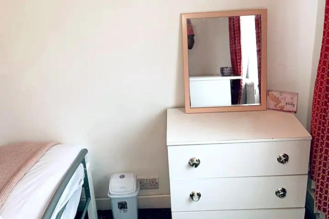 Comfortable Town House In Coventry City Centre Villa Dış mekan fotoğraf